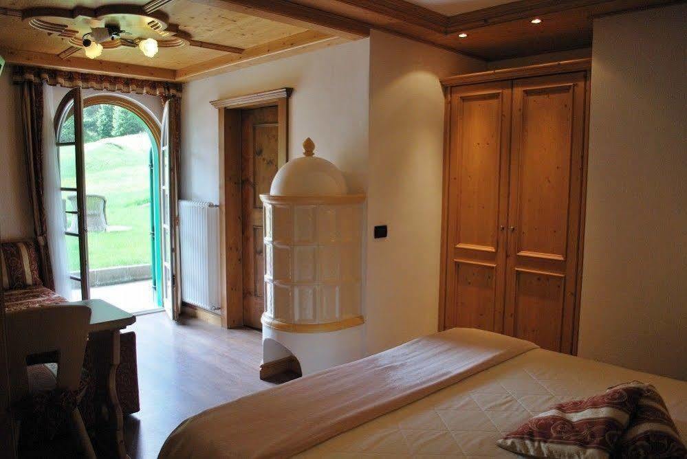 Garni Val De Costa Hotel Canazei Buitenkant foto