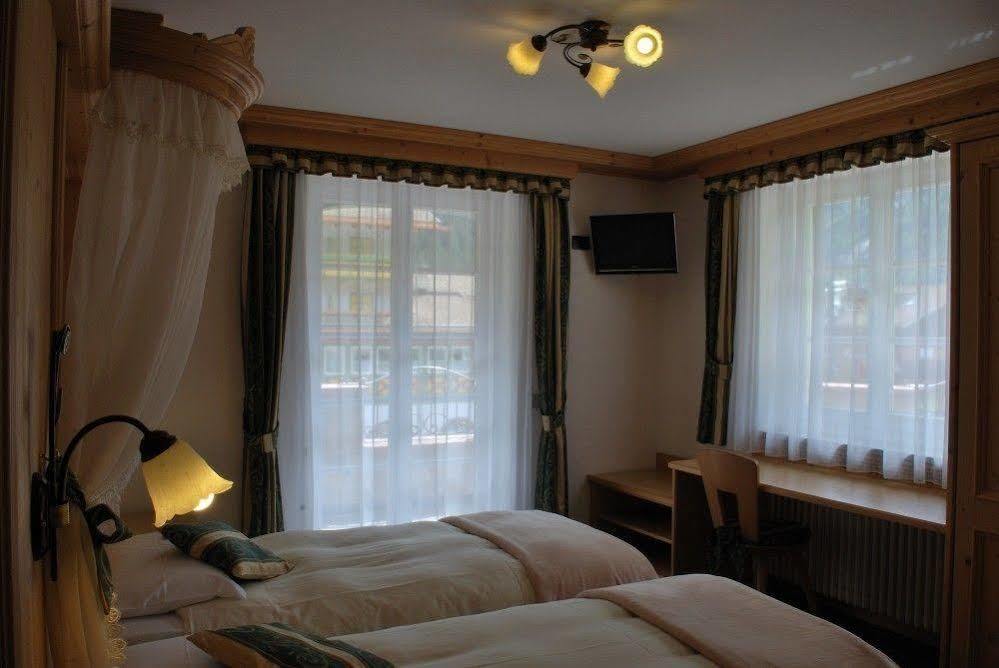 Garni Val De Costa Hotel Canazei Buitenkant foto