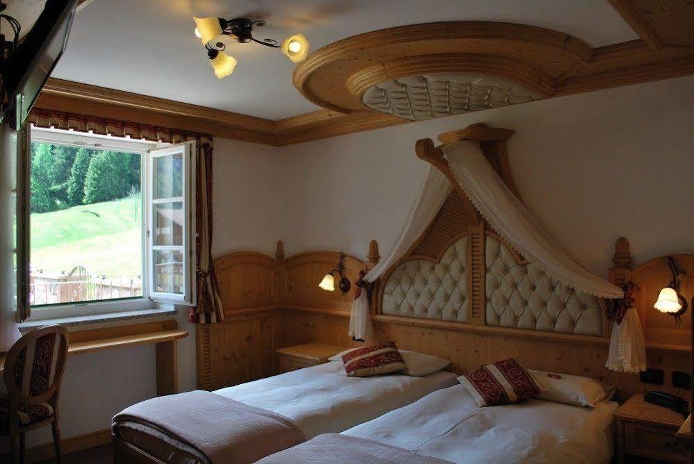 Garni Val De Costa Hotel Canazei Buitenkant foto