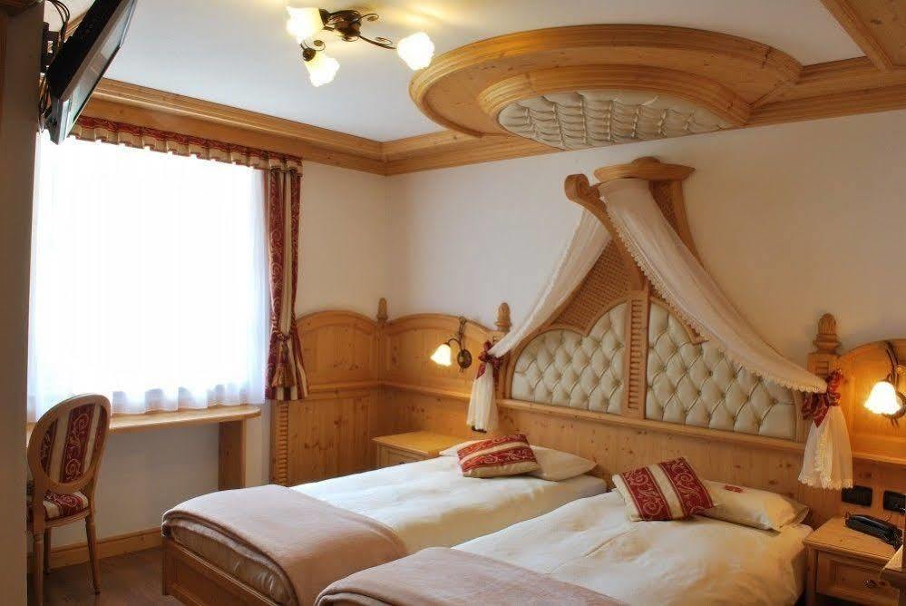 Garni Val De Costa Hotel Canazei Buitenkant foto