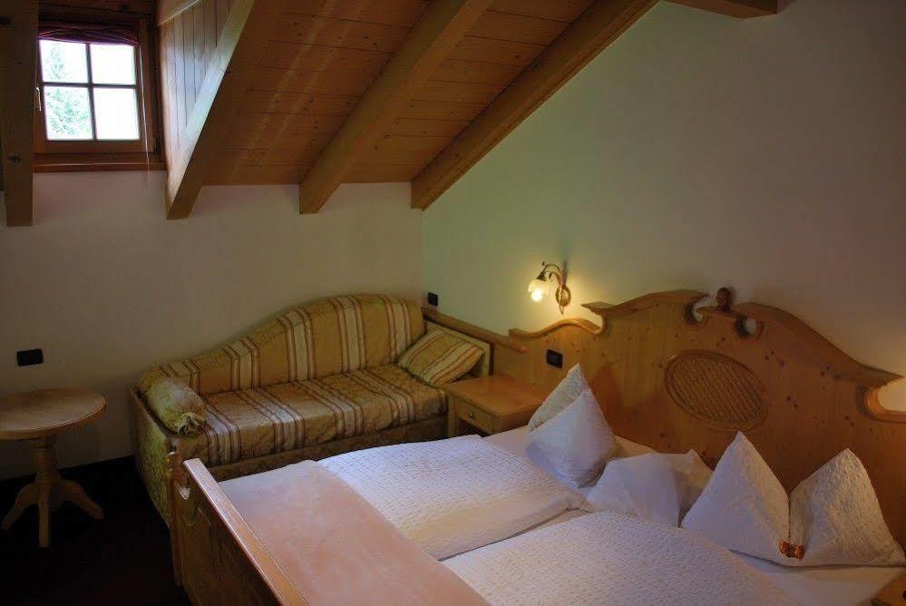 Garni Val De Costa Hotel Canazei Buitenkant foto