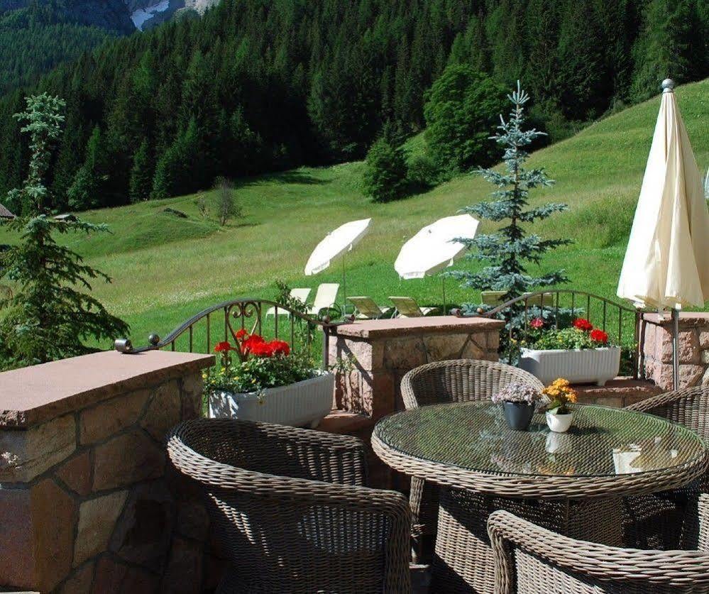 Garni Val De Costa Hotel Canazei Buitenkant foto